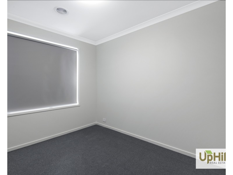 11  Goodwill Road, Clyde North VIC 3978