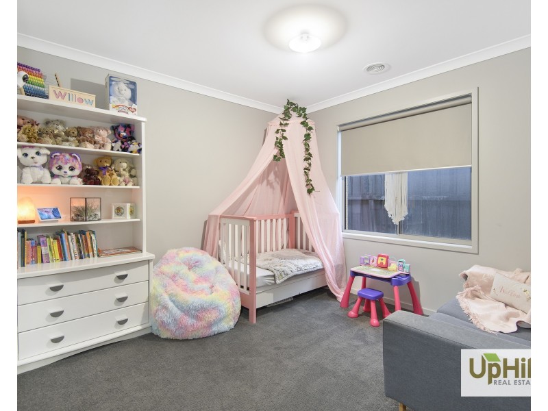 9 Keskadale Way, Clyde North VIC 3978