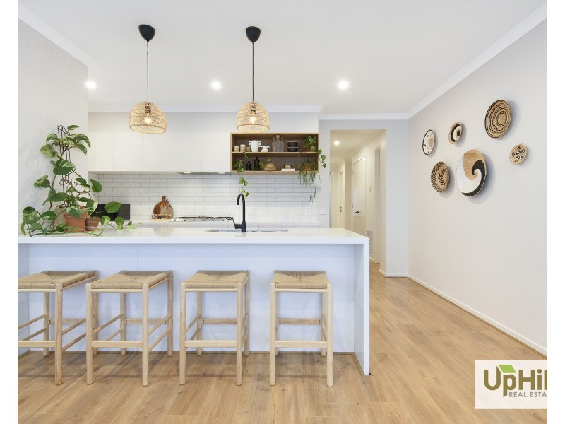 15 Aegean Street, Clyde North VIC 3978