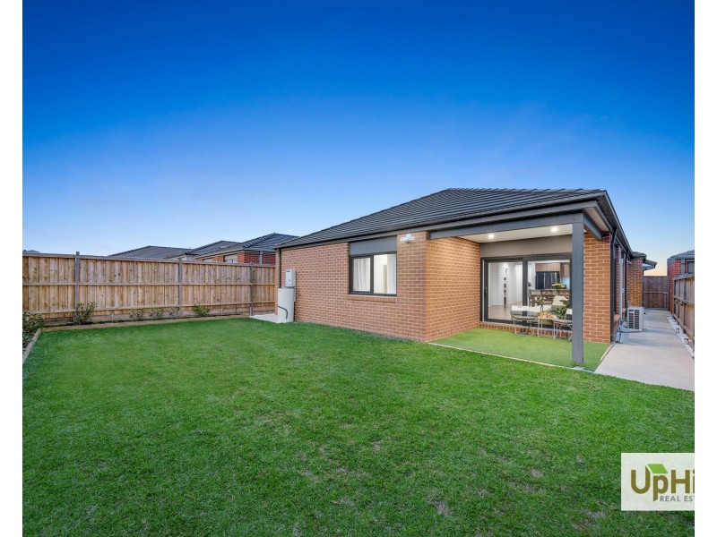 22 Alicante Street, Clyde VIC 3978