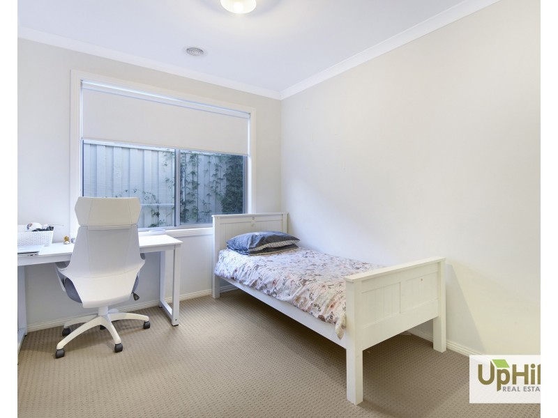 7 Cochin Drive, Clyde North VIC 3978
