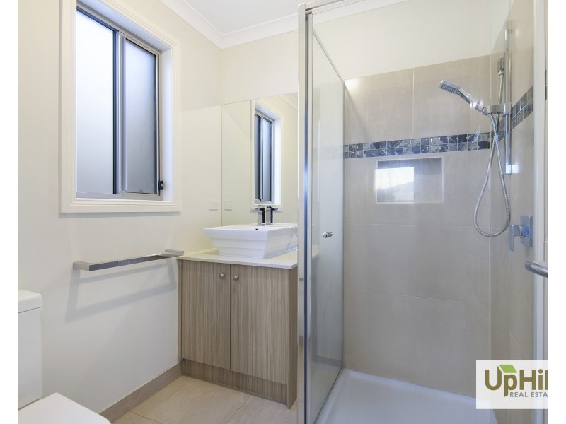 7 Cochin Drive, Clyde North VIC 3978