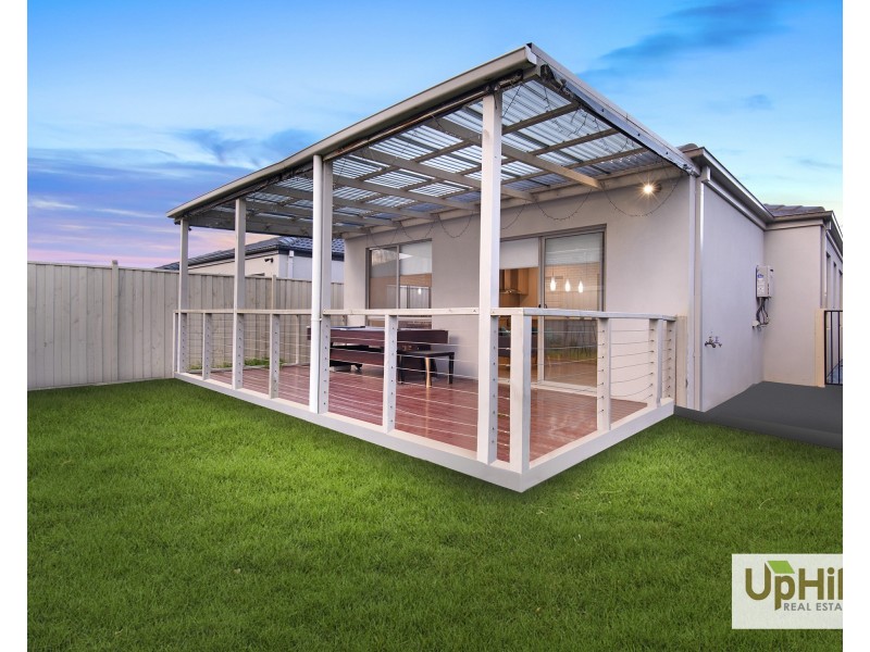 7 Cochin Drive, Clyde North VIC 3978