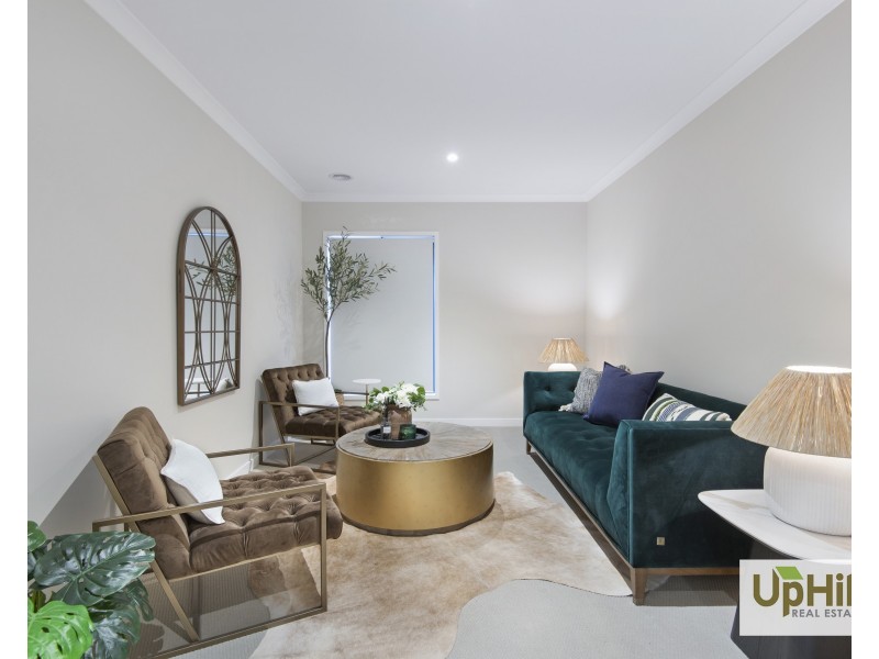 19 Destiny Drive, Cranbourne North VIC 3977