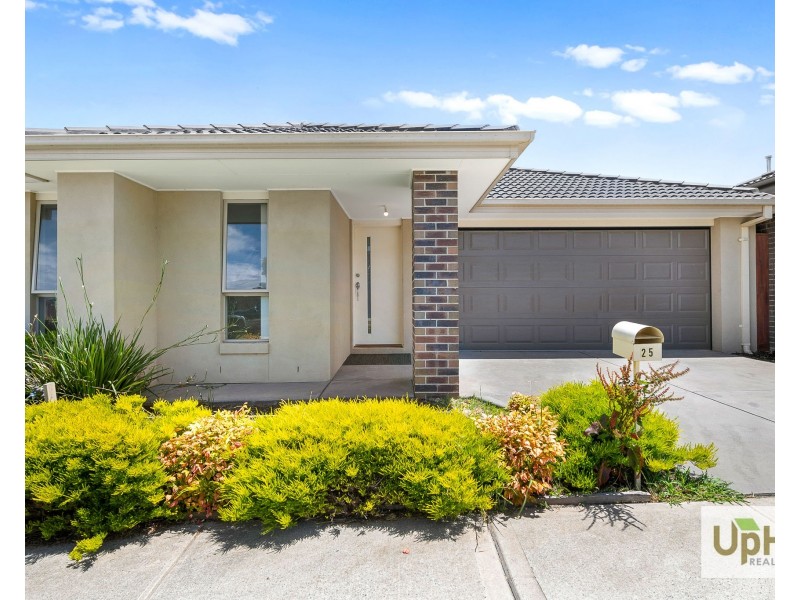 25 Shale Rise, Officer VIC 3809