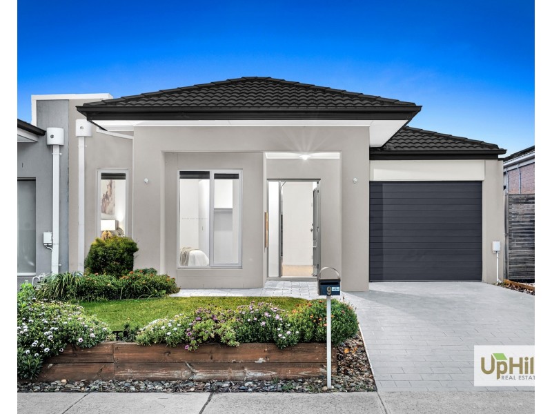 9 Pyrenees Road, Clyde VIC 3978