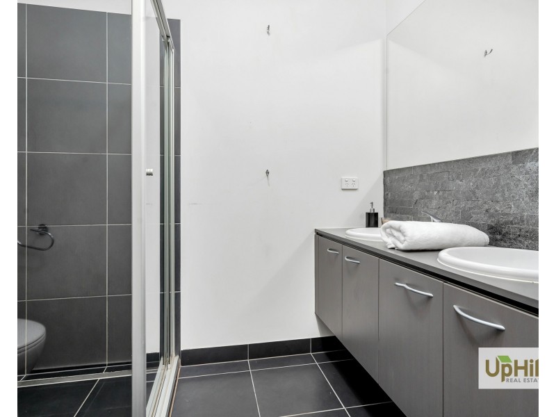 9 Pyrenees Road, Clyde VIC 3978