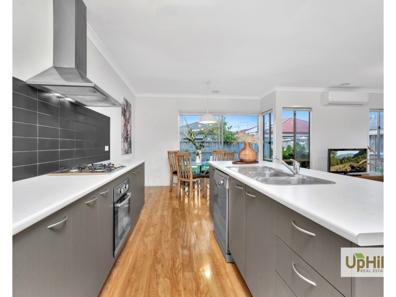 9 Pyrenees Road, Clyde VIC 3978