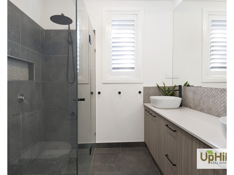 88 Athenaeum Avenue, Clyde North VIC 3978