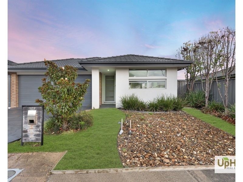 129 Everlasting Boulevard, Cranbourne West VIC 3977