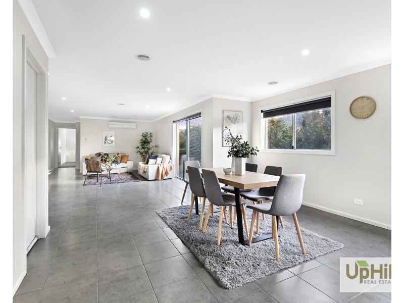 129 Everlasting Boulevard, Cranbourne West VIC 3977