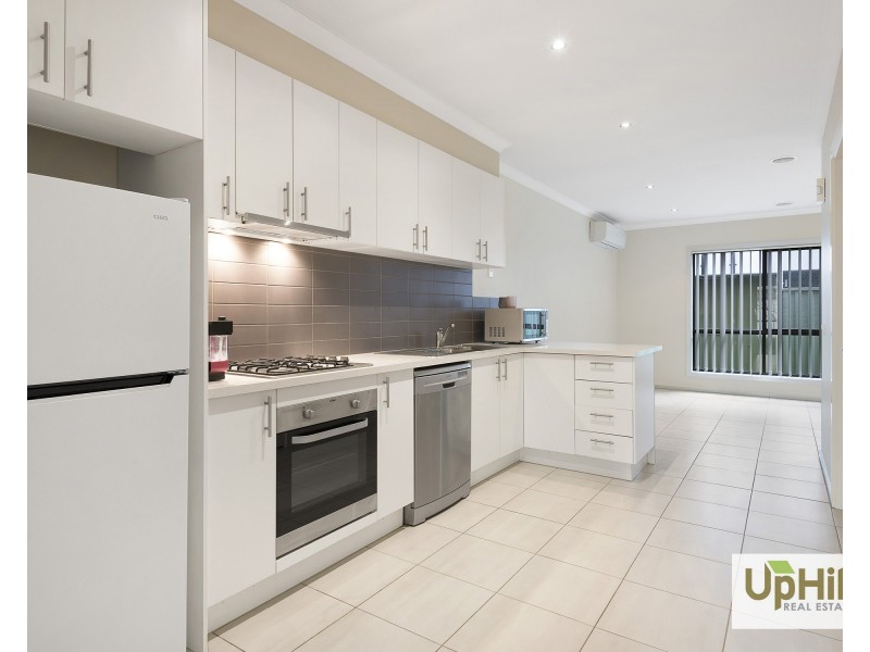4/180 Henry Road, Pakenham VIC 3810