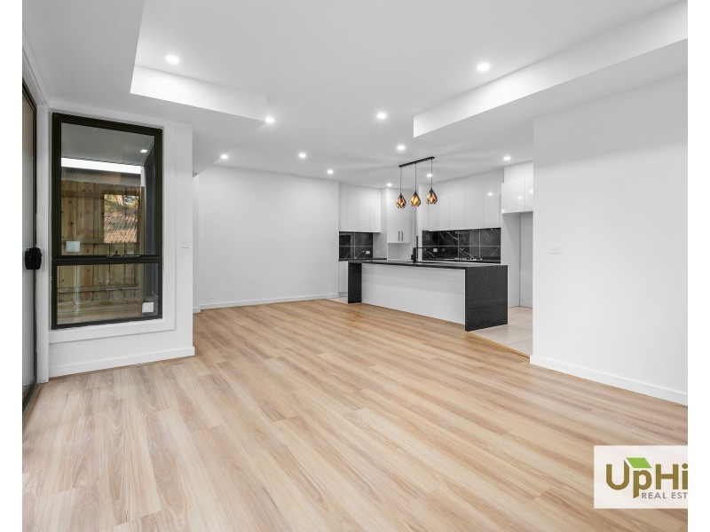 1/35 Manuka Road, Berwick VIC 3806