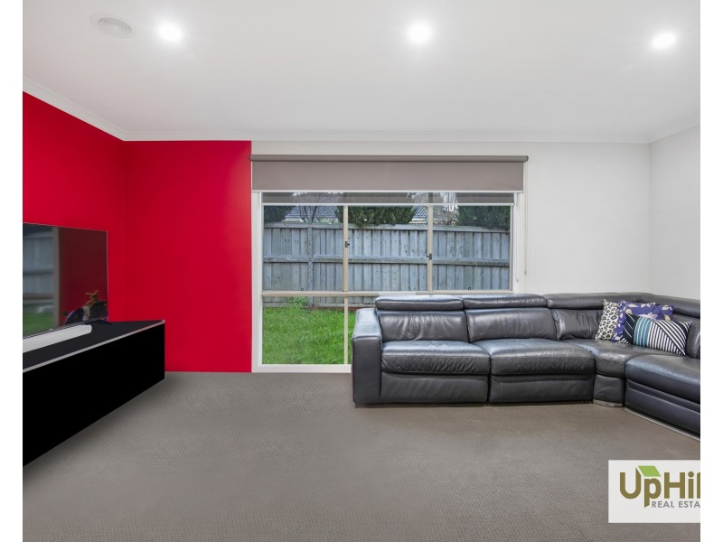 126 Linsell Boulevard, Cranbourne East VIC 3977