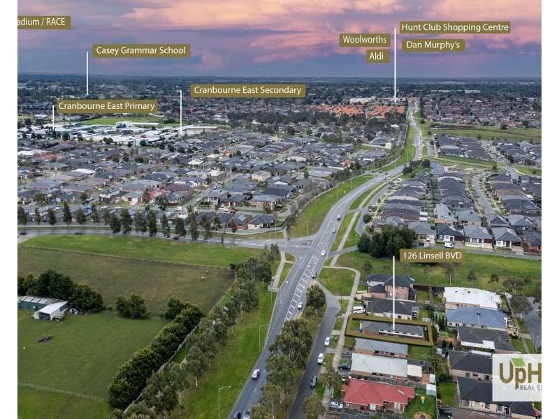 126 Linsell Boulevard, Cranbourne East VIC 3977