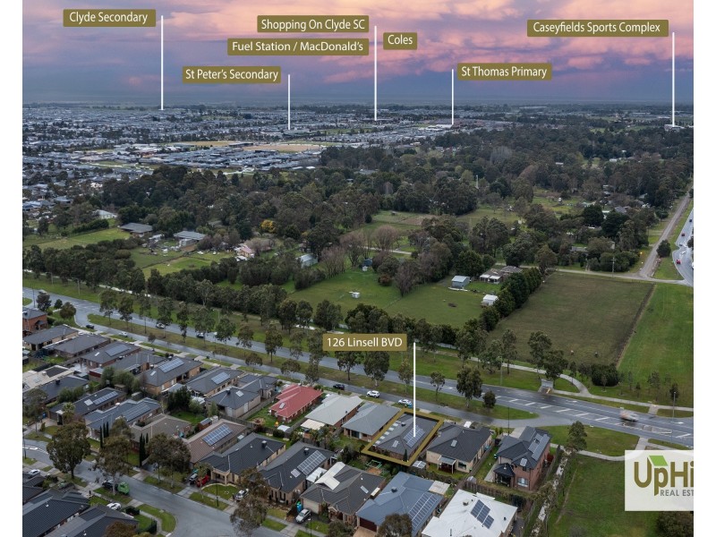 126 Linsell Boulevard, Cranbourne East VIC 3977