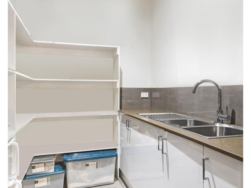 56 Glenrose Boulevard, Clyde North VIC 3978