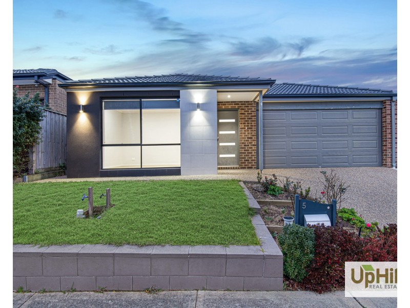 5 Corinda Street, Clyde North VIC 3978