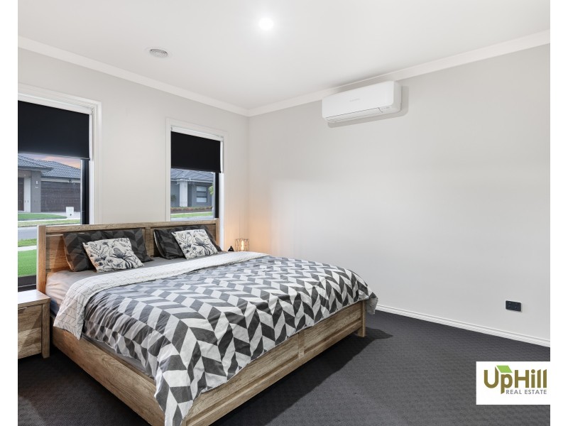 53 Galveston Road, Clyde VIC 3978