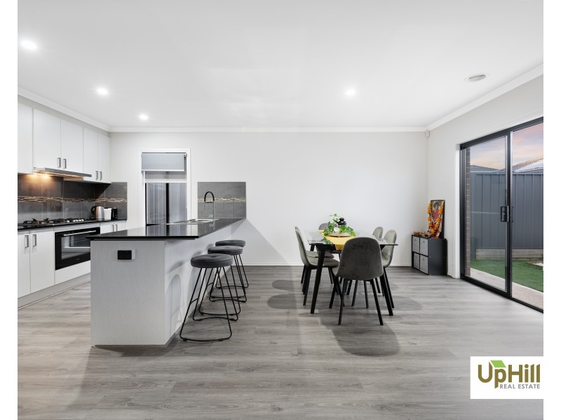 53 Galveston Road, Clyde VIC 3978