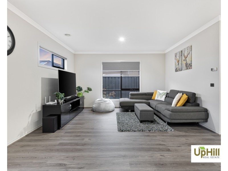 53 Galveston Road, Clyde VIC 3978