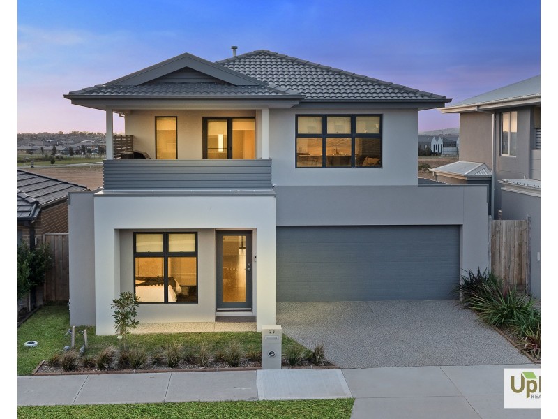 20 Fellowship Street, Clyde North VIC 3978