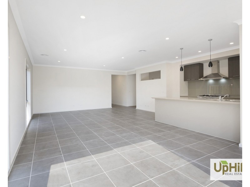 59 Generation Drive, Clyde North VIC 3978