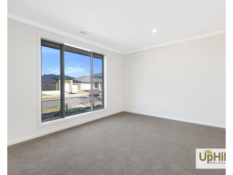59 Generation Drive, Clyde North VIC 3978