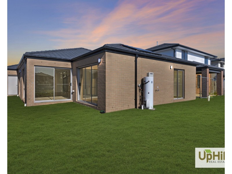 59 Generation Drive, Clyde North VIC 3978