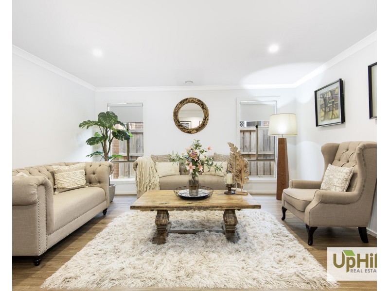 21 Glenelg Street, Clyde North VIC 3978