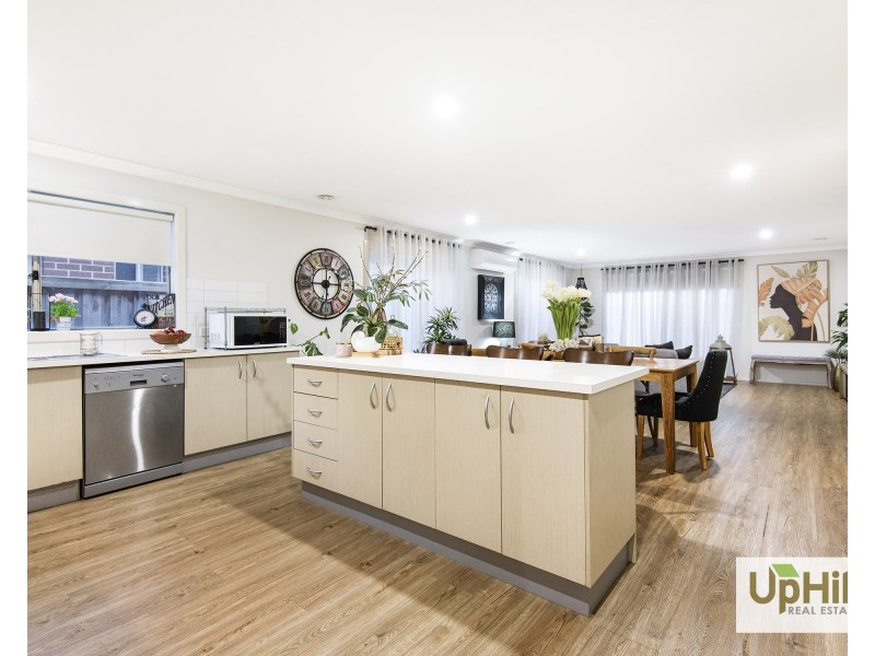 21 Glenelg Street, Clyde North VIC 3978