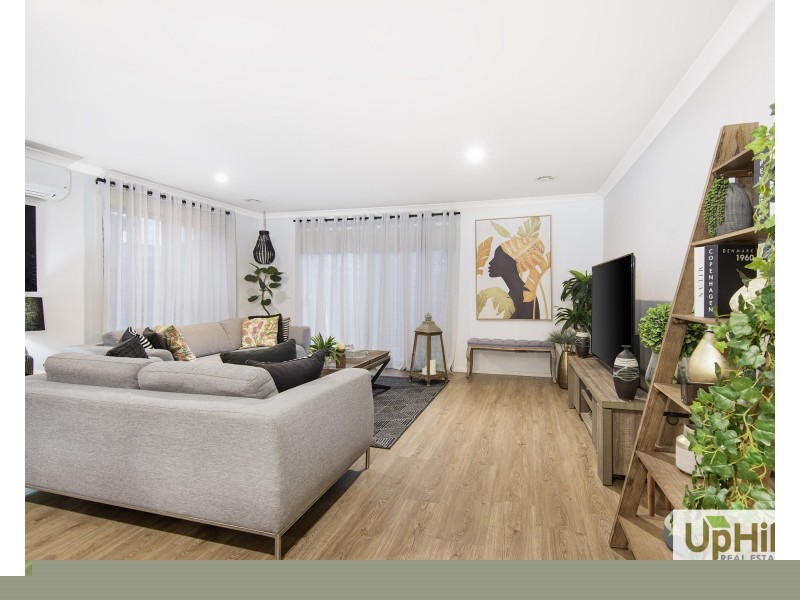 21 Glenelg Street, Clyde North VIC 3978