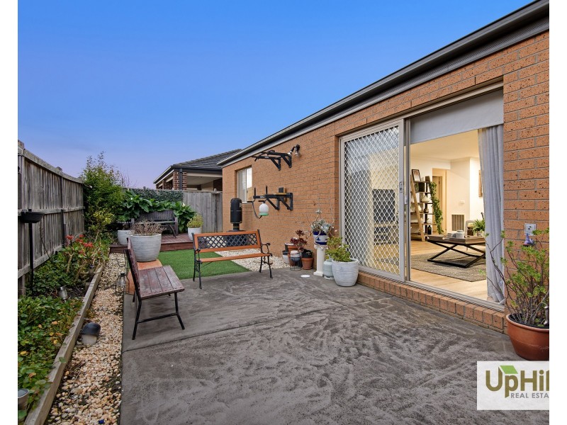 21 Glenelg Street, Clyde North VIC 3978