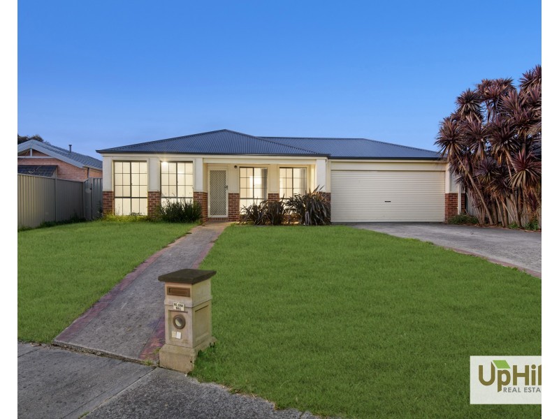 26 Maddock drive, Cranbourne East VIC 3977