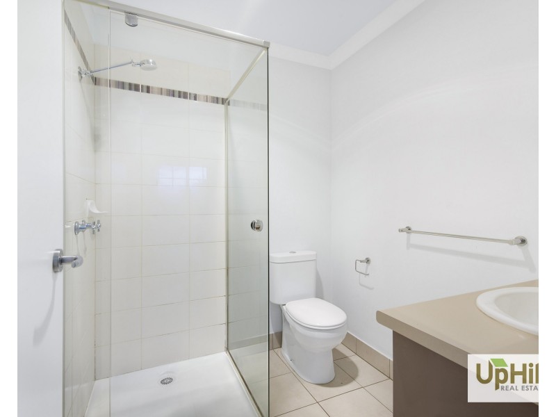 26 Maddock drive, Cranbourne East VIC 3977