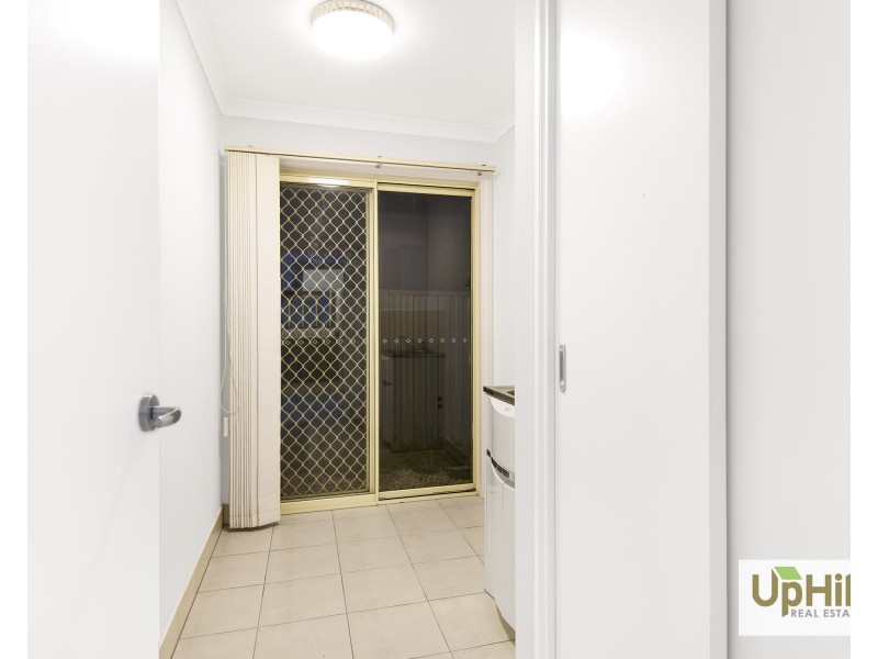 26 Maddock drive, Cranbourne East VIC 3977