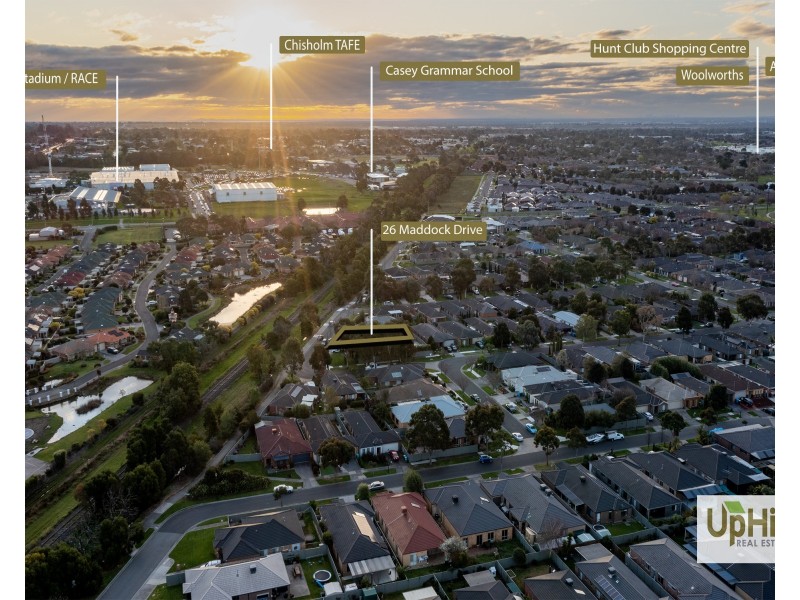 26 Maddock drive, Cranbourne East VIC 3977