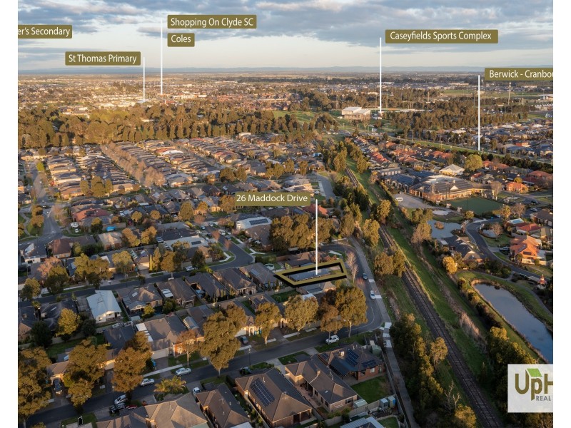 26 Maddock drive, Cranbourne East VIC 3977