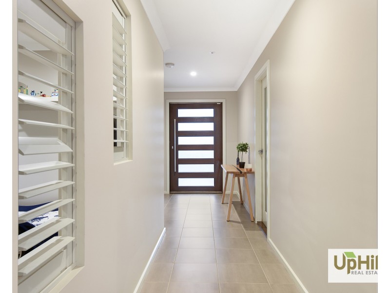 14 Duce Street, Cranbourne East VIC 3977