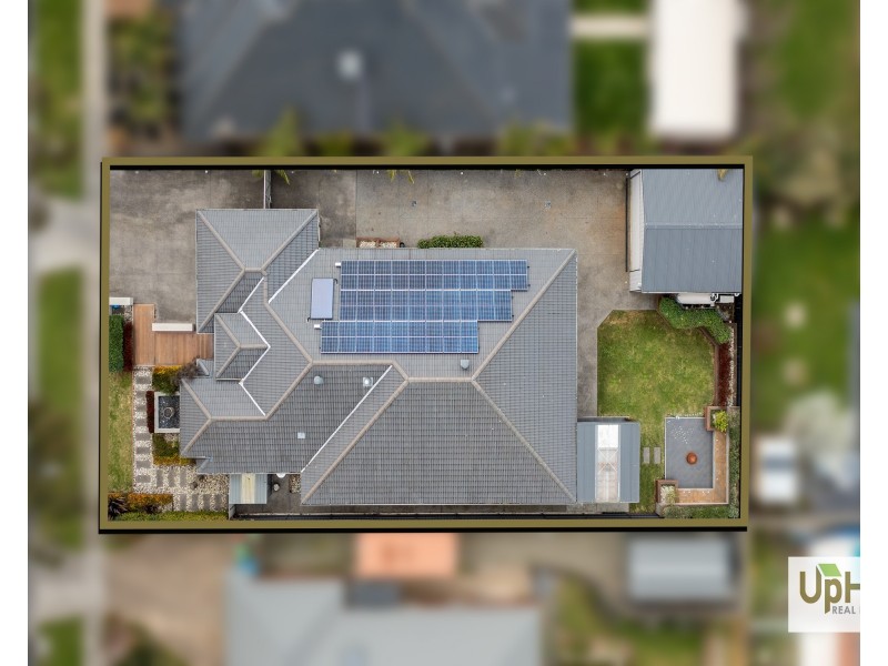 14 Duce Street, Cranbourne East VIC 3977