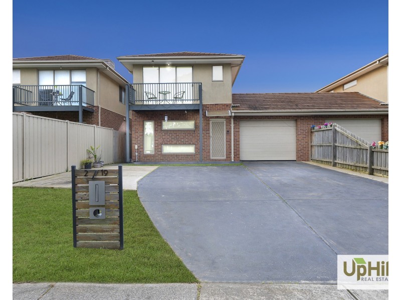 2/19 Elizabeth Street, Cranbourne North VIC 3977