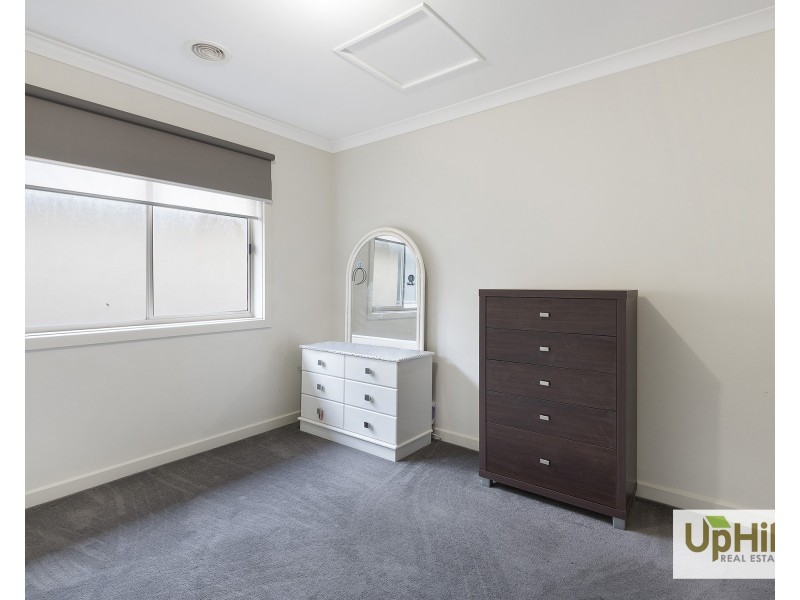 2/19 Elizabeth Street, Cranbourne North VIC 3977
