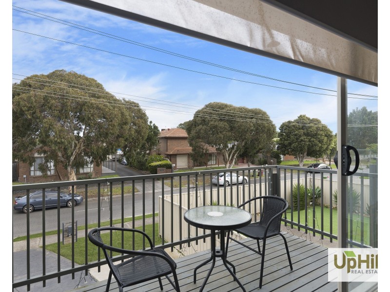 2/19 Elizabeth Street, Cranbourne North VIC 3977