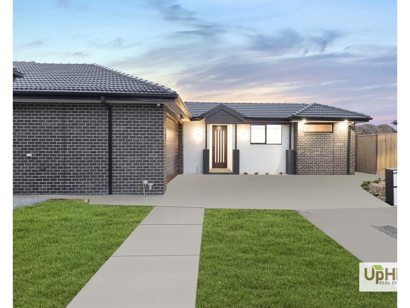 3 Ovens Place, Clyde North VIC 3978