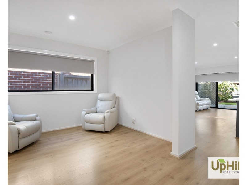 57 Tamarind Road, Cranbourne North VIC 3977