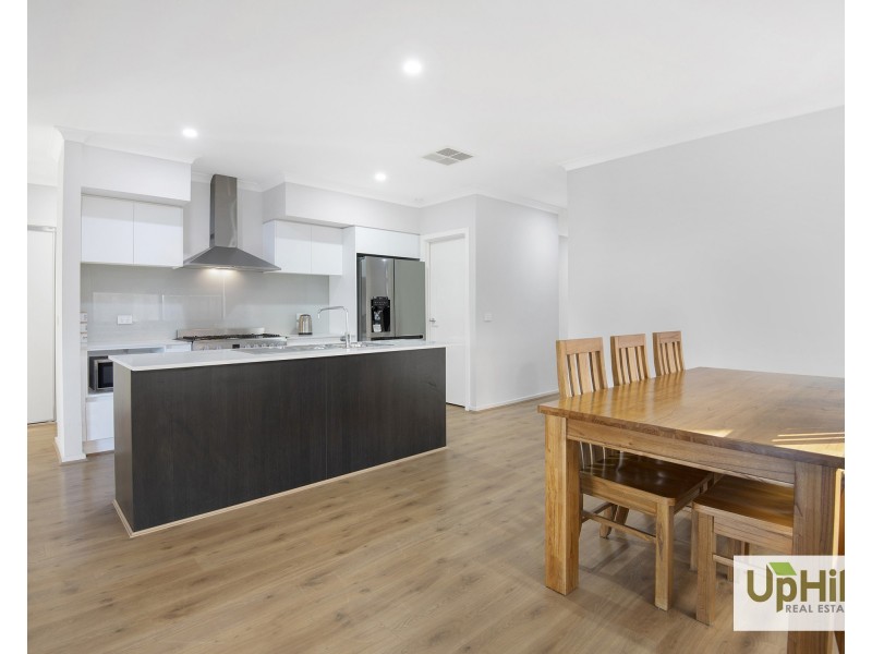 57 Tamarind Road, Cranbourne North VIC 3977