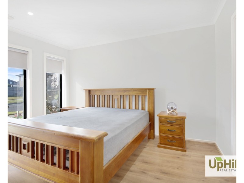 57 Tamarind Road, Cranbourne North VIC 3977