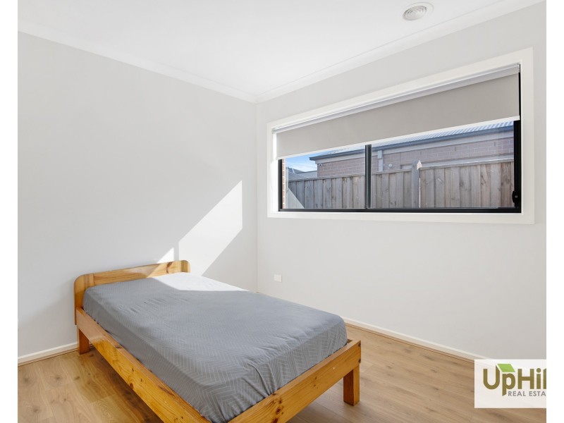 57 Tamarind Road, Cranbourne North VIC 3977