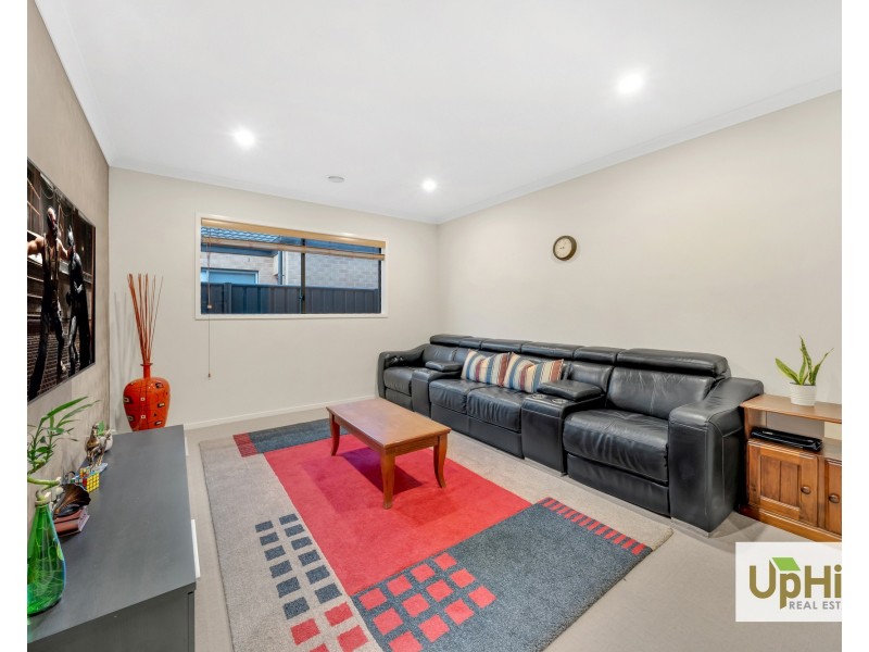 35 Datura Avenue, Cranbourne North VIC 3977