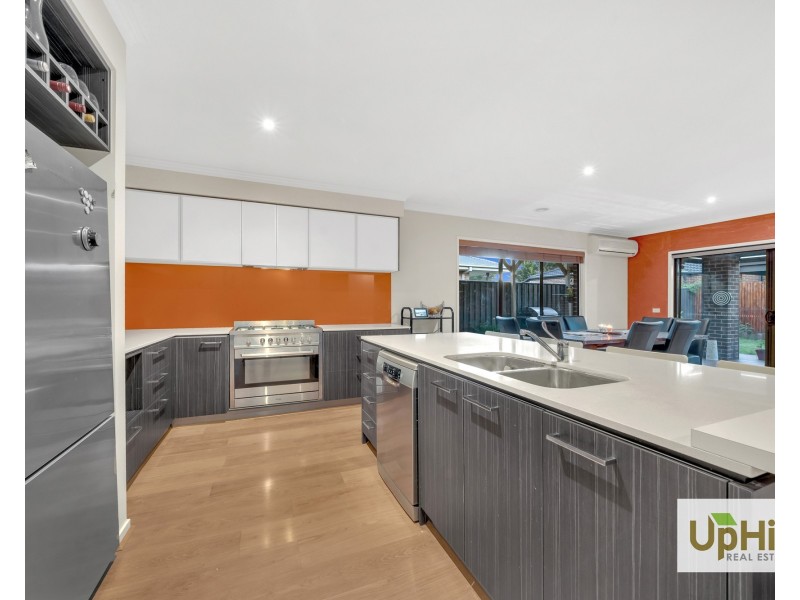 35 Datura Avenue, Cranbourne North VIC 3977
